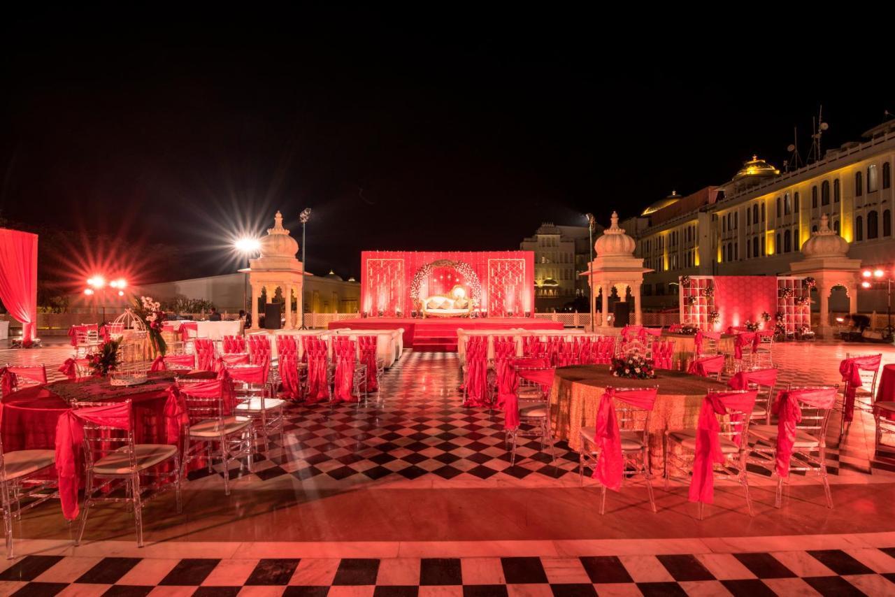 Radisson Blu Udaipur Palace Resort & Spa 외부 사진
