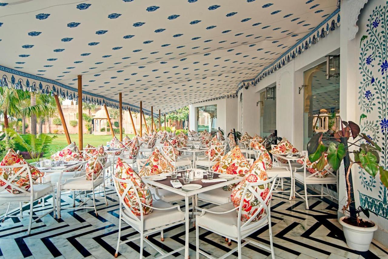 Radisson Blu Udaipur Palace Resort & Spa 외부 사진